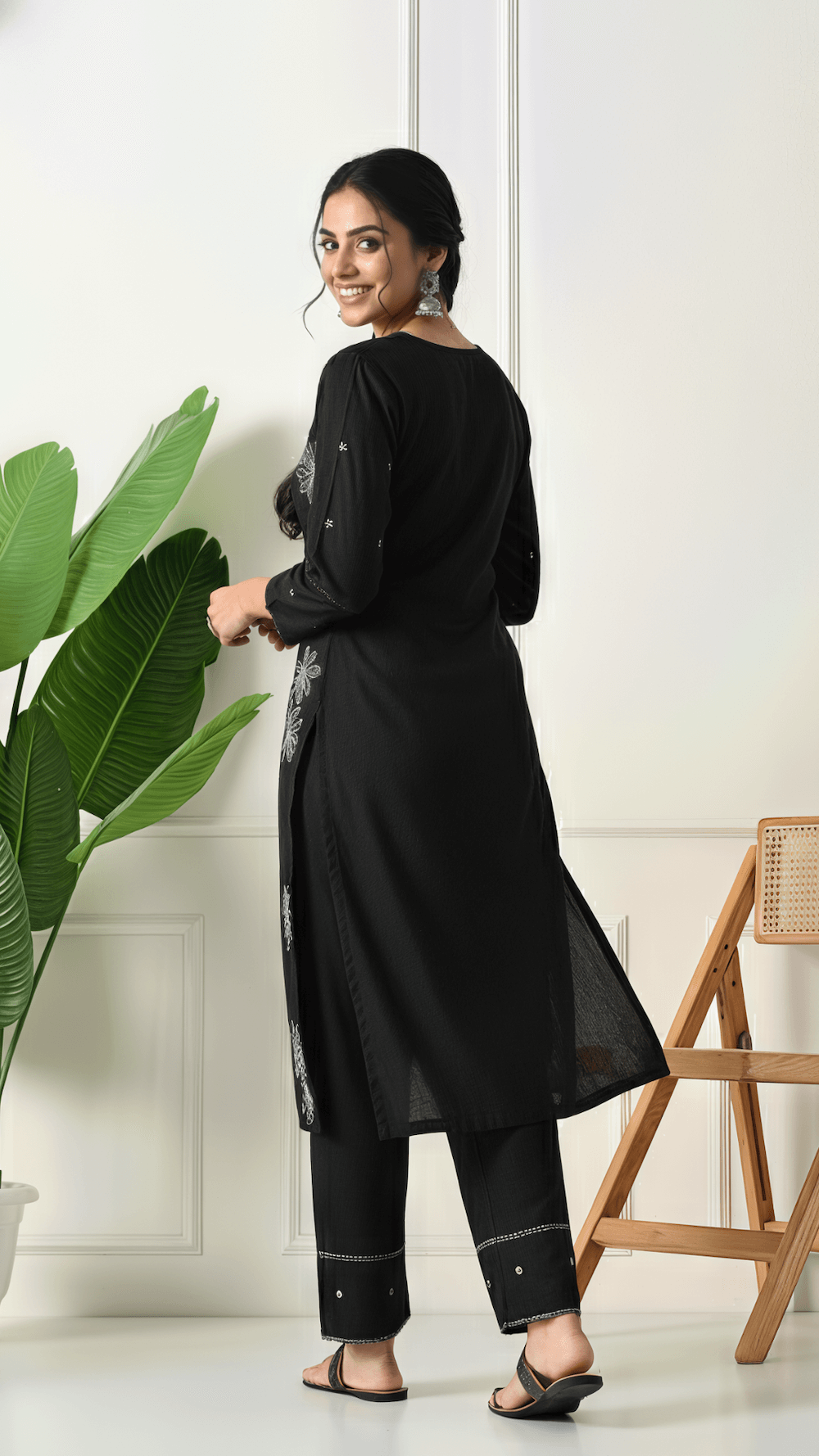 Black Embroidered Cotton Kurta Set for Women | 2-Piece Set with Straight Pants – Lamenda Ethnic Wear