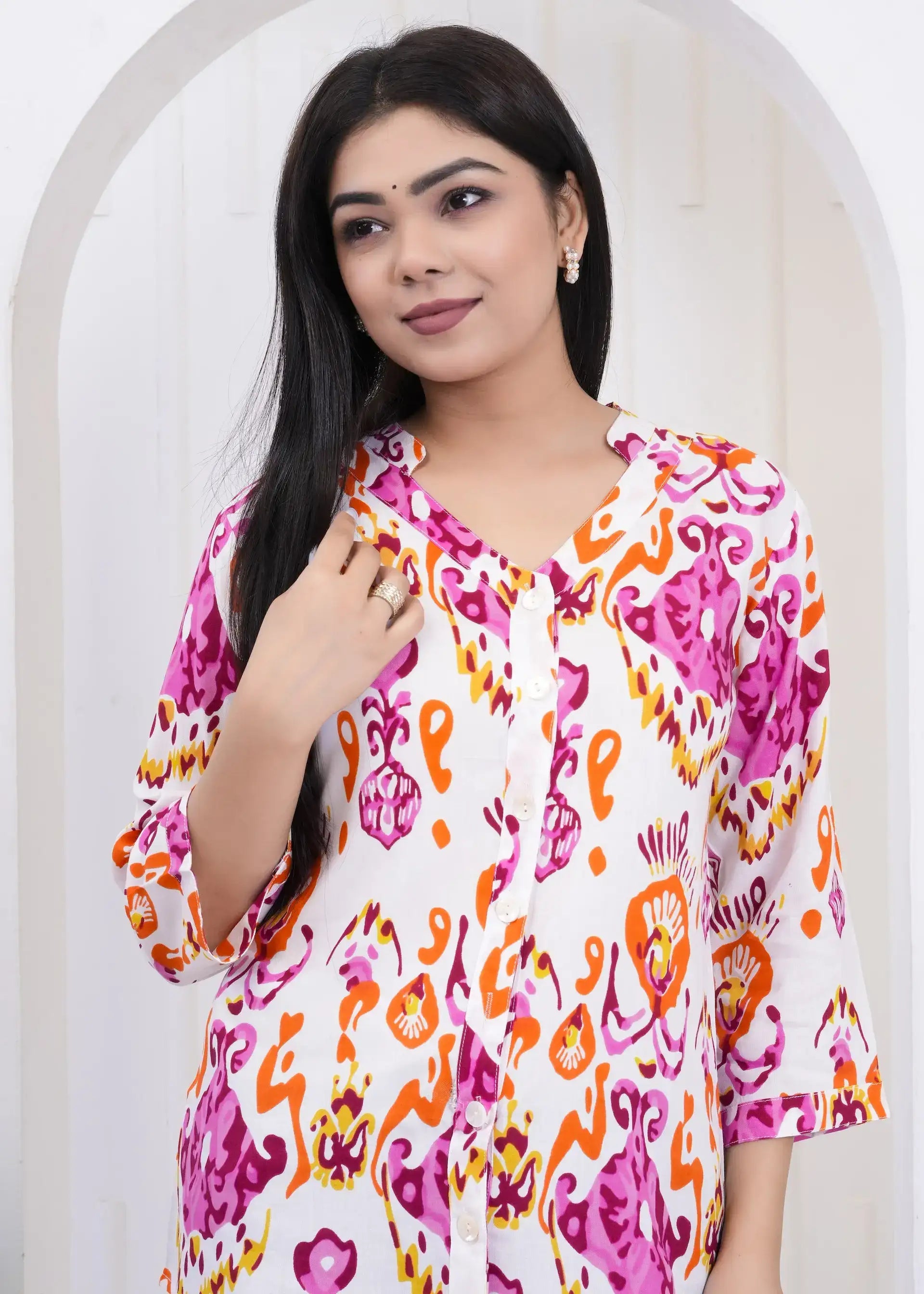 White Abstract Print Collar Neck Top with 3/4th Sleeves | Soft Cotton Casual Wear – Lamenda