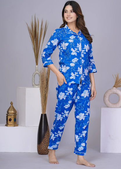 Blue Floral Print Cotton Nightsuit with 3/4 Sleeves & Notched Collar | Soft & Stylish Sleepwear Set – Lamenda