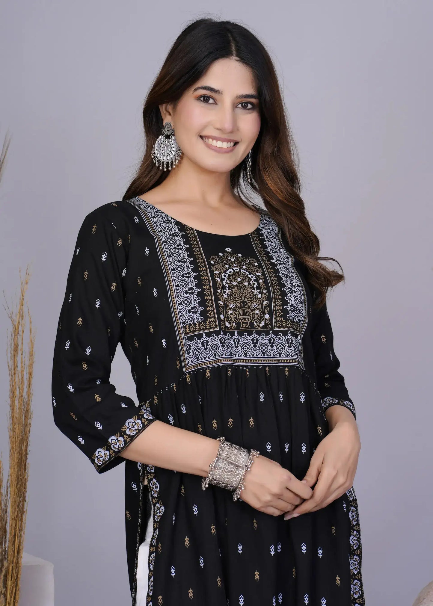 Black Nayra Cut Printed Kurti with 3/4 Sleeves | Elegant Cotton Ethnic Wear – Lamenda