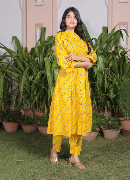 Yellow Leheriya Printed Cotton Kurta Set with Front Slit & Pants | Rajasthani Ethnic Flared Kurta Set – Lamenda